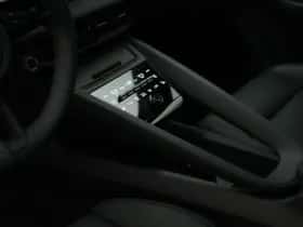 Porsche Macan (2025) thumbnail 23