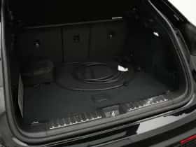 Porsche Macan (2025) thumbnail 39