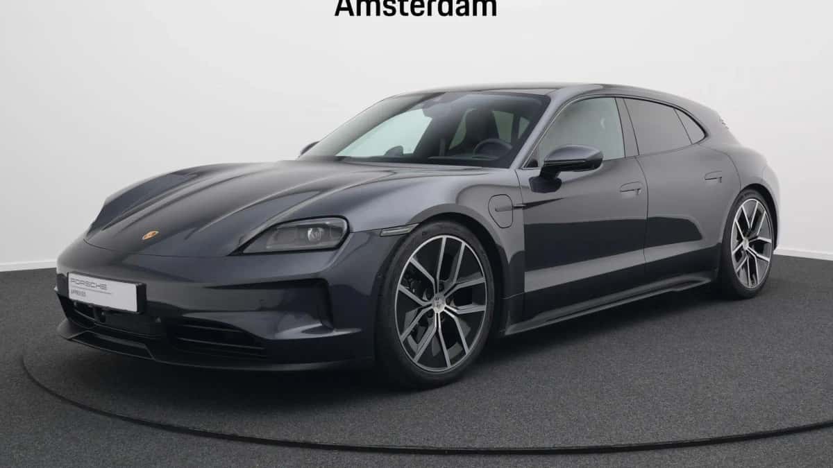 Porsche Taycan (2024) — foto 1