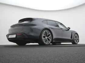 Porsche Taycan (2024) thumbnail 26