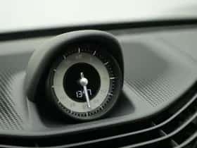 Porsche Taycan (2024) thumbnail 30