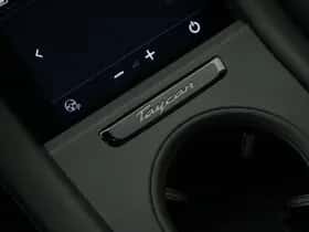 Porsche Taycan (2024) thumbnail 33