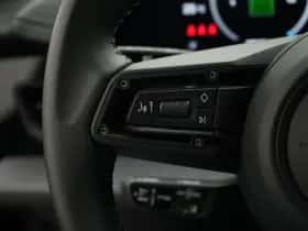 Porsche Taycan (2024) thumbnail 35
