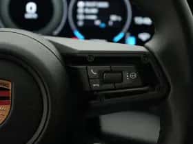 Porsche Taycan (2024) thumbnail 36