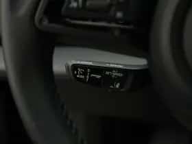 Porsche Taycan (2024) thumbnail 37