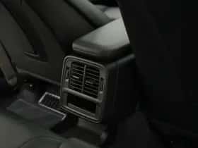 Porsche Taycan (2024) thumbnail 46