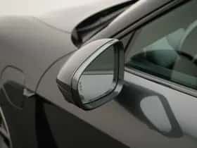 Porsche Taycan (2024) thumbnail 8
