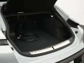 Porsche Taycan (2024) thumbnail 41