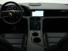 Porsche Taycan (2024) thumbnail 7