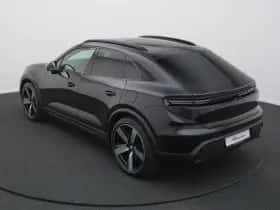 Porsche Macan (2026) thumbnail 14