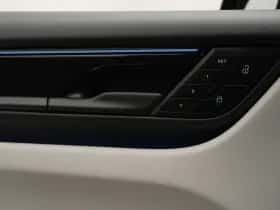 Porsche Macan (2026) thumbnail 17
