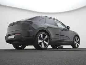 Porsche Macan (2026) thumbnail 23