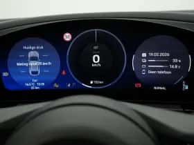 Porsche Macan (2026) thumbnail 34