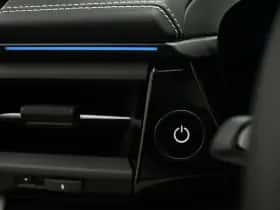 Porsche Macan (2026) thumbnail 44