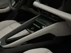 Porsche Macan (2026) thumbnail 48