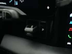 Porsche Taycan (2025) thumbnail 36