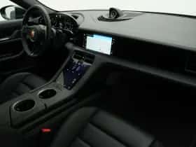 Porsche Taycan (2025) thumbnail 47