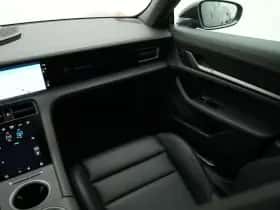 Porsche Taycan (2025) thumbnail 51