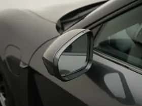 Porsche Taycan (2025) thumbnail 8