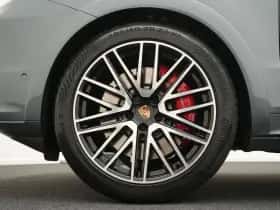Porsche Cayenne (2026) thumbnail 15