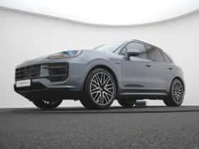 Porsche Cayenne (2026) thumbnail 4
