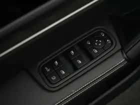 Porsche Cayenne (2026) thumbnail 40