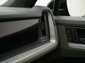 Porsche Cayenne (2025) thumbnail 46