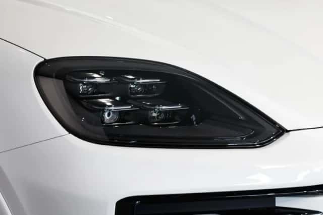 Porsche Cayenne (2026) thumbnail 5
