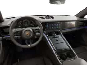 Porsche Panamera (2025) thumbnail 4