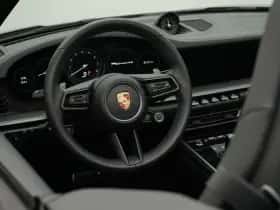 Porsche 911 (2024) thumbnail 16