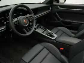 Porsche 911 (2024) thumbnail 5