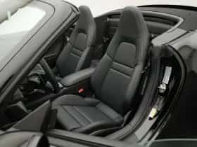Porsche 911 (2024) thumbnail 6