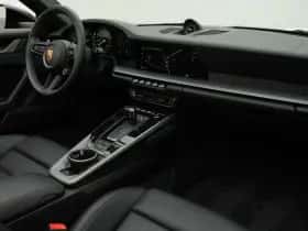 Porsche 911 (2024) thumbnail 7