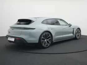 Porsche Taycan (2024) thumbnail 3