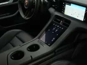 Porsche Taycan (2024) thumbnail 47