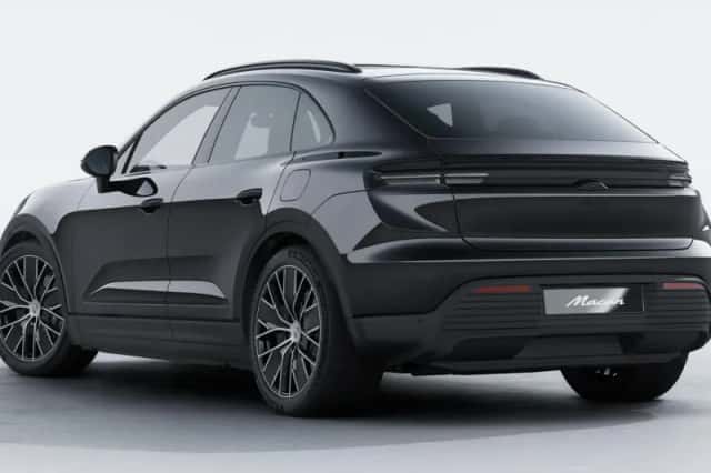 Porsche Macan (2025) thumbnail 3
