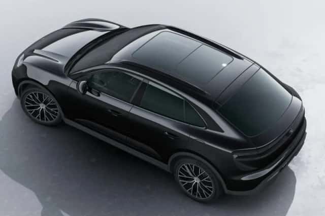 Porsche Macan (2025) thumbnail 4