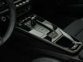 Porsche 911 (2024) thumbnail 32