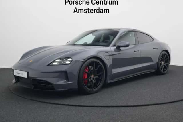 Porsche Taycan (2025) thumbnail 1