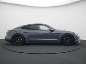 Porsche Taycan (2025) thumbnail 3