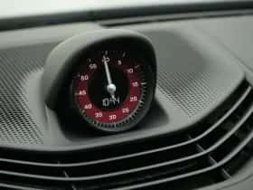 Porsche Taycan (2025) thumbnail 30