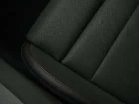 Porsche Taycan (2025) thumbnail 33
