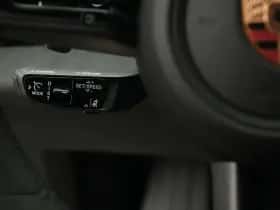 Porsche Taycan (2025) thumbnail 39