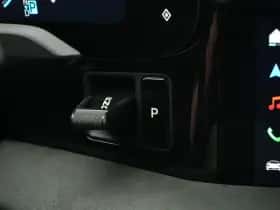 Porsche Taycan (2025) thumbnail 40