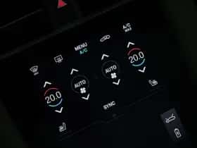 Porsche Taycan (2025) thumbnail 41