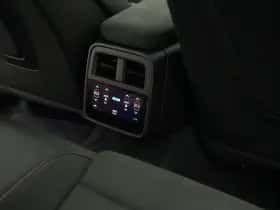 Porsche Taycan (2025) thumbnail 51