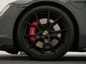 Porsche Taycan (2025) thumbnail 8