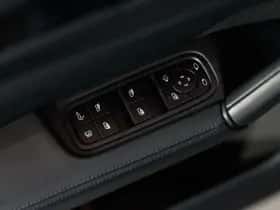 Porsche Cayenne (2026) thumbnail 15