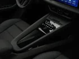 Porsche Macan (2026) thumbnail 49