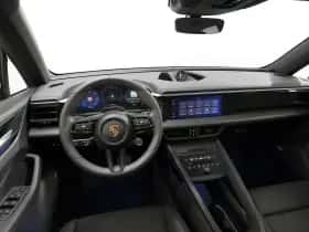 Porsche Macan (2026) thumbnail 5